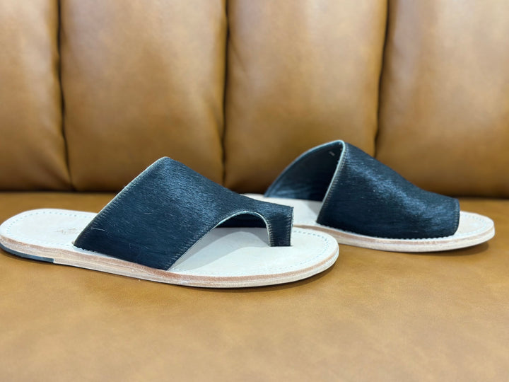 The Tanya Cowhide Flat (Black)