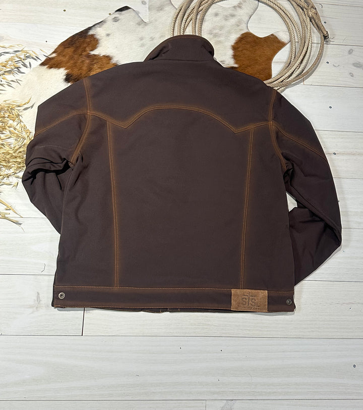 Make his Christmas special with the Men's Brumby (Brown) jacket! This stylish soft shell jacket boasts a zip-and-snap closure, Western yoke details, and hand-warming pockets for cold weather comfort. Ideal for cowboys and trendsetters alike.