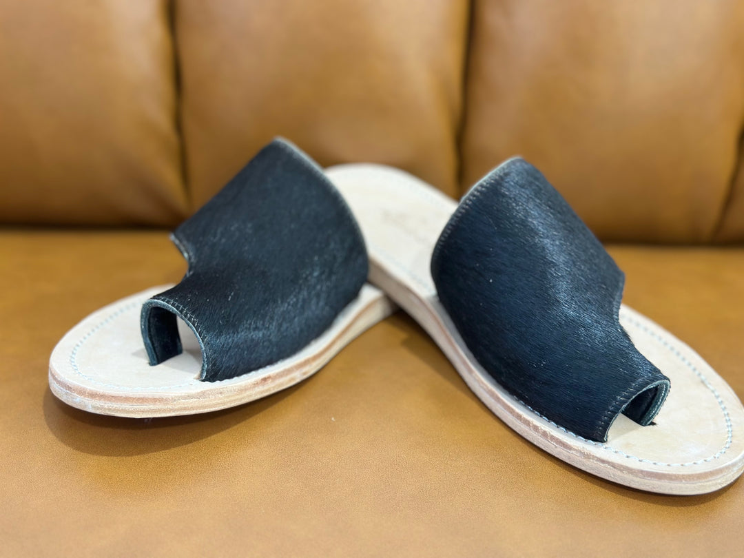 The Tanya Cowhide Flat (Black)