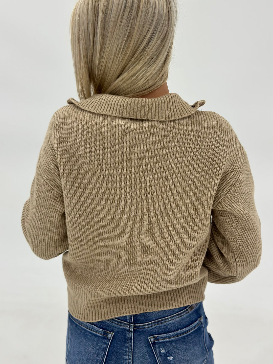 The Truett Mock Neck Half Zip offers effortless style with a lightweight, soft-touch fabric blend of 82% Polyester, 15% Acrylic, and 3% Spandex. Designed with long sleeves and a modern half-zip closure. Available in Small (3-5), Medium (6-8), and Large (9-11).